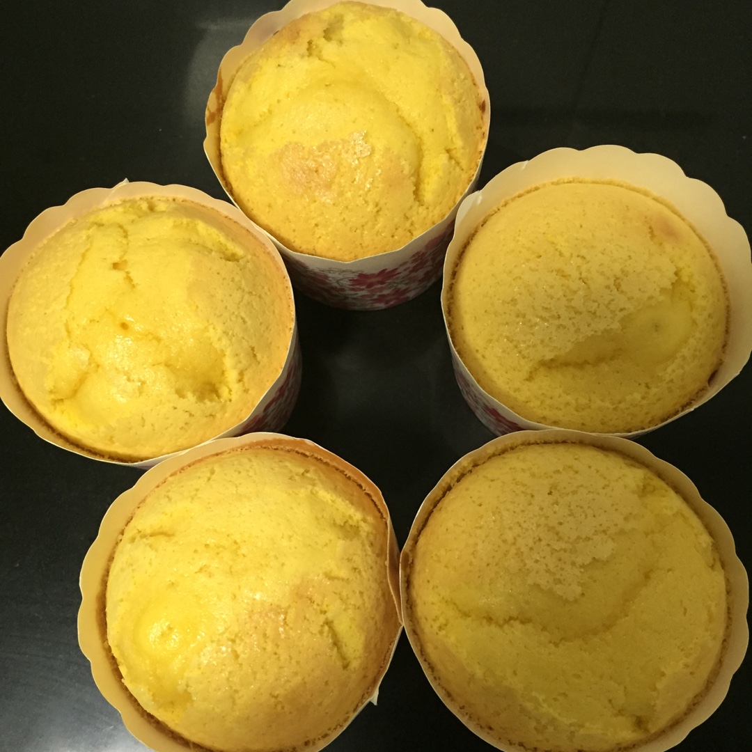 棉花纸杯蛋糕
