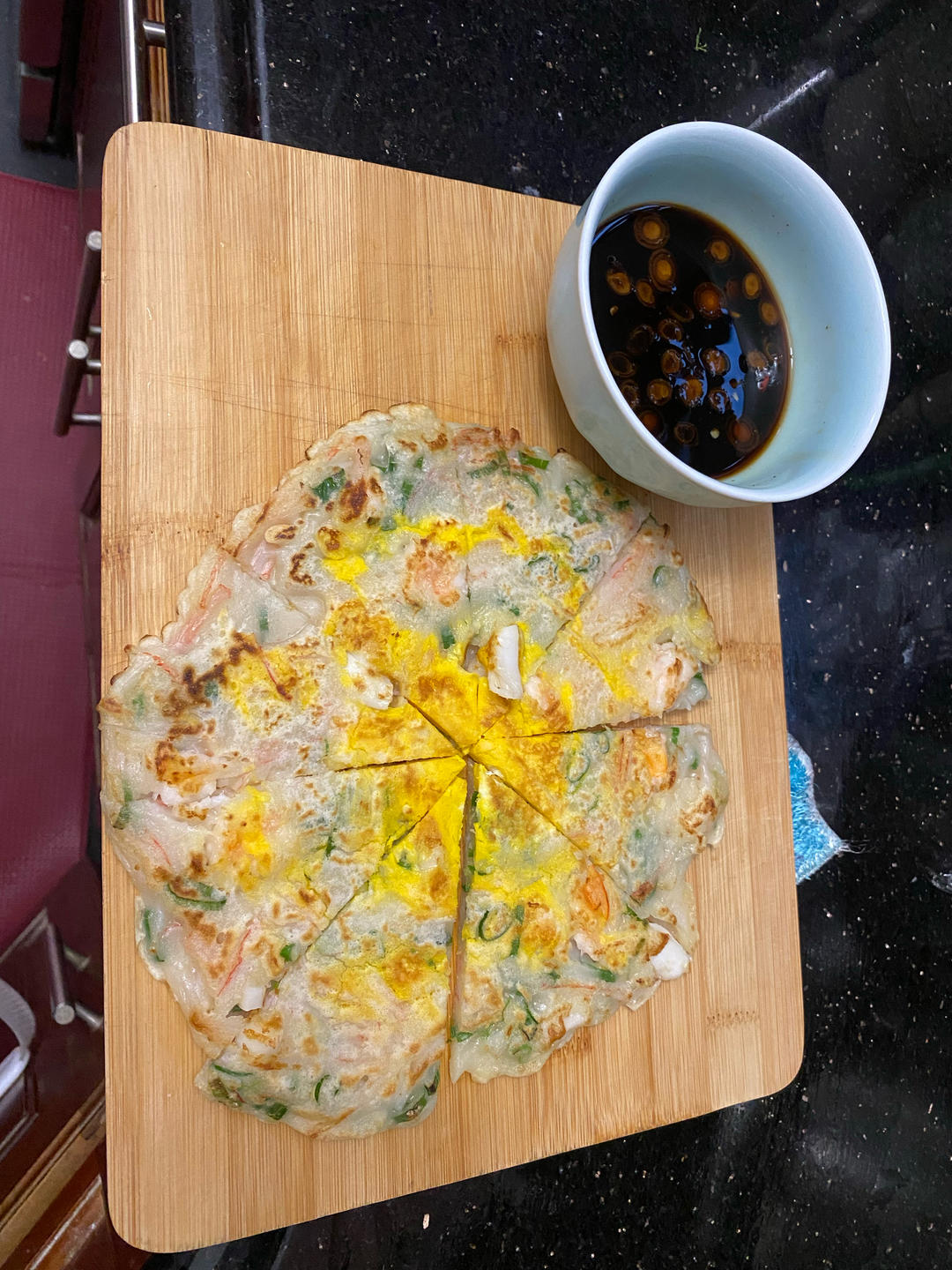 做出跟餐厅一样酥嫩的【韩式海鲜葱饼】