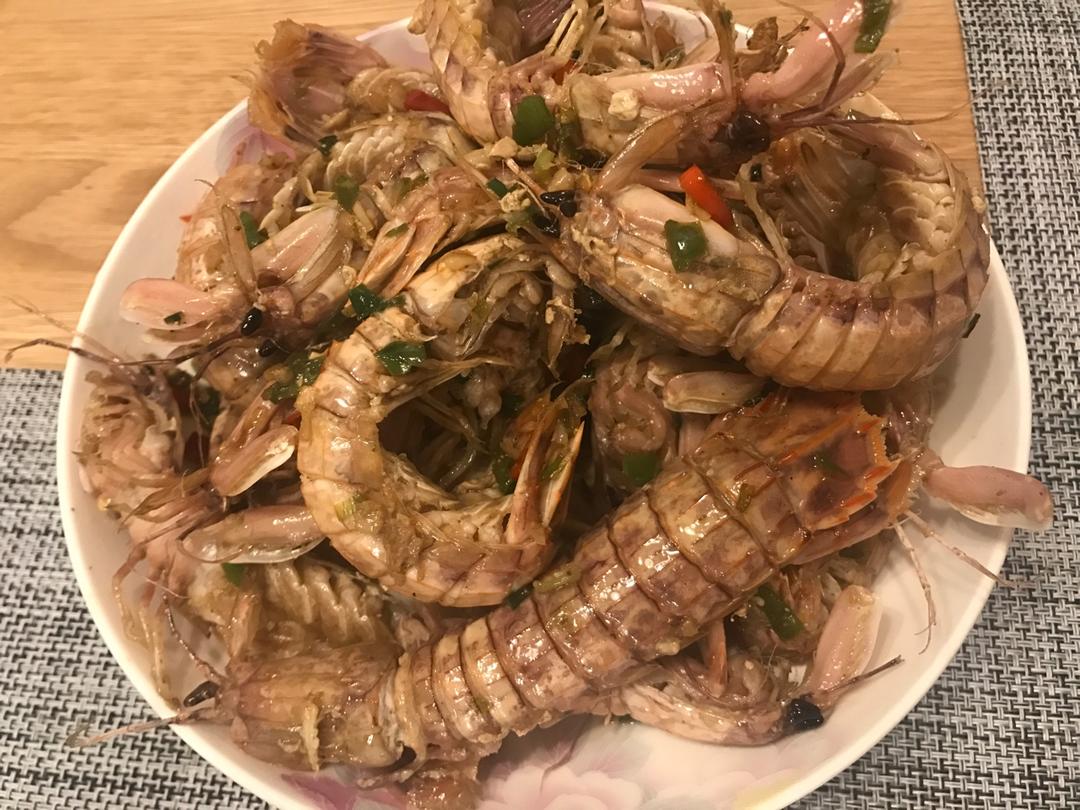 避风塘炒皮皮虾