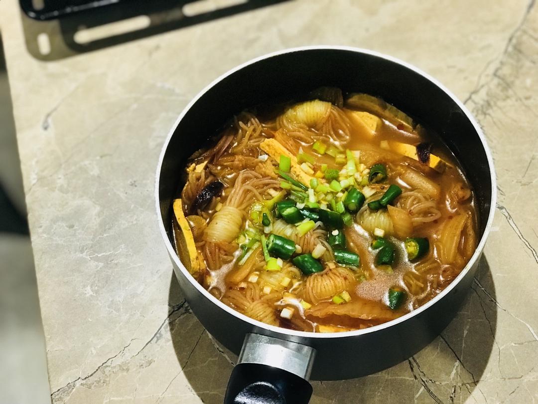 韩国泡菜豆腐汤