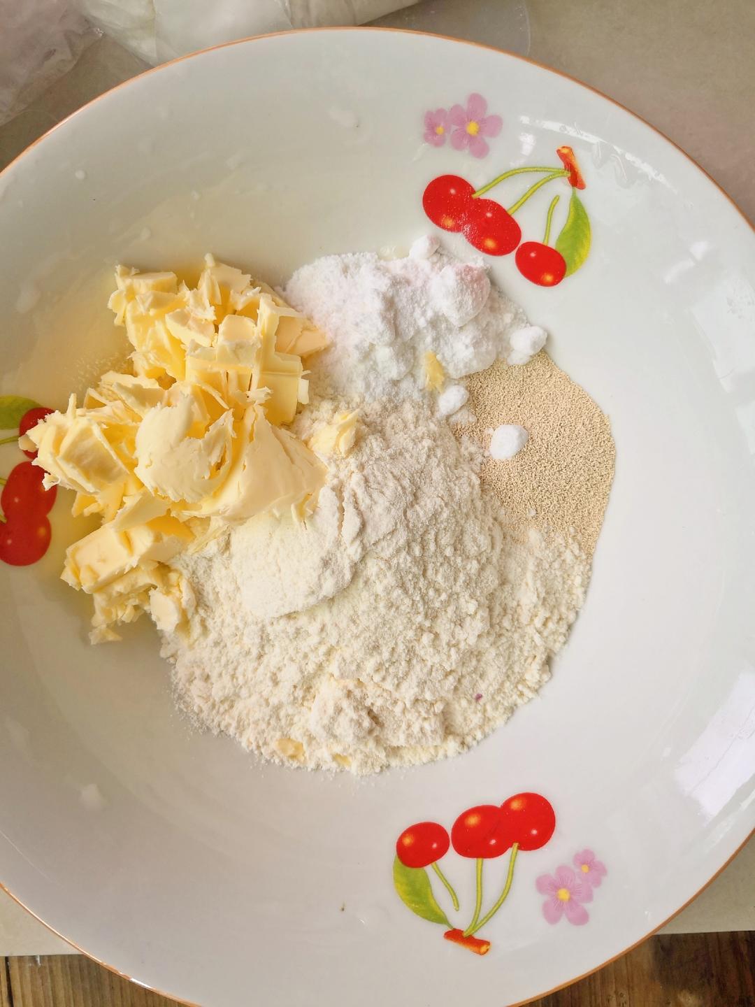 纯奶手撕吐司的做法 步骤1