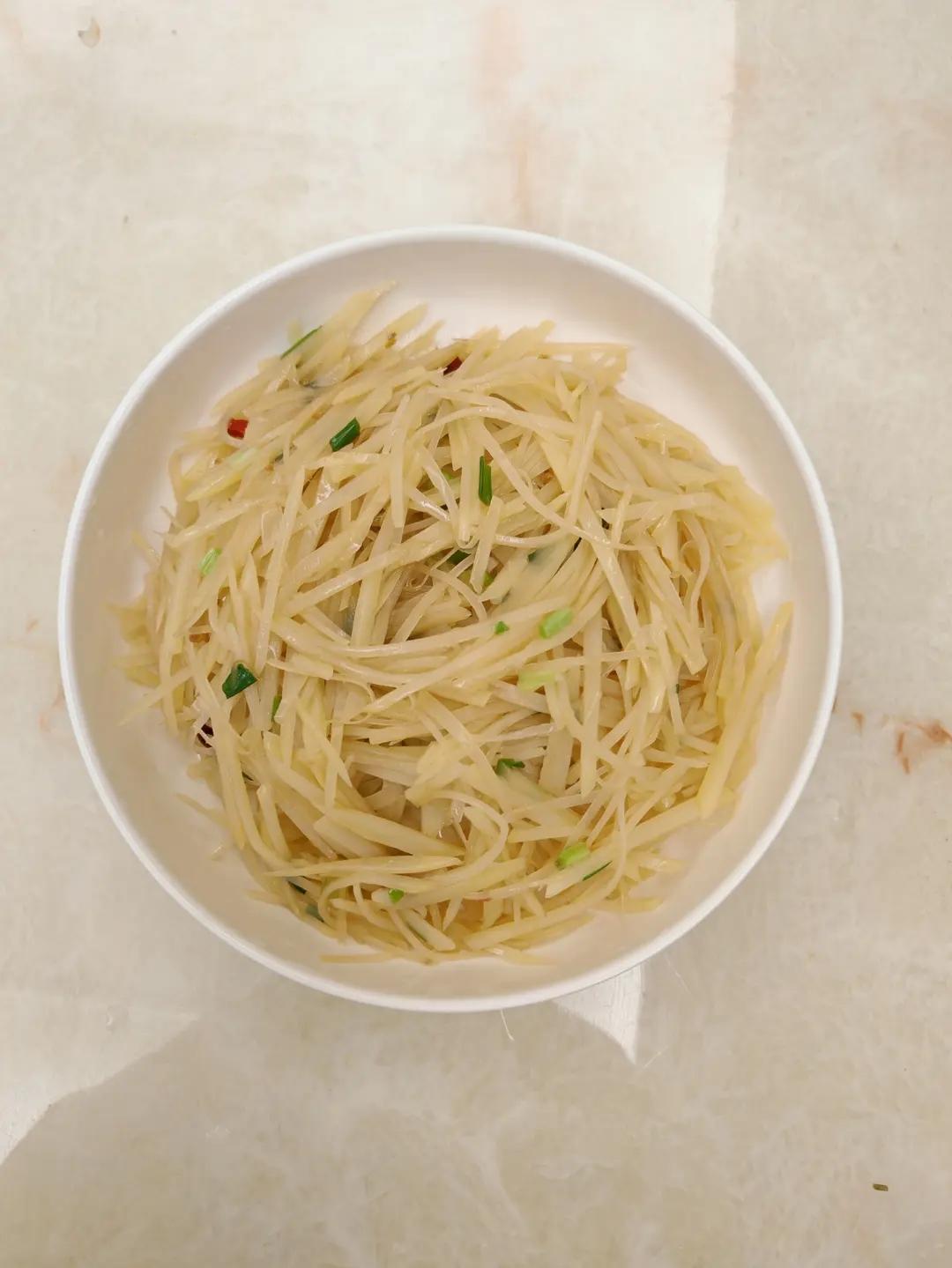 酸辣土豆丝的家常做法 超级下饭