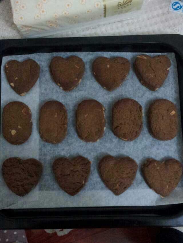 杏仁片巧克力饼干