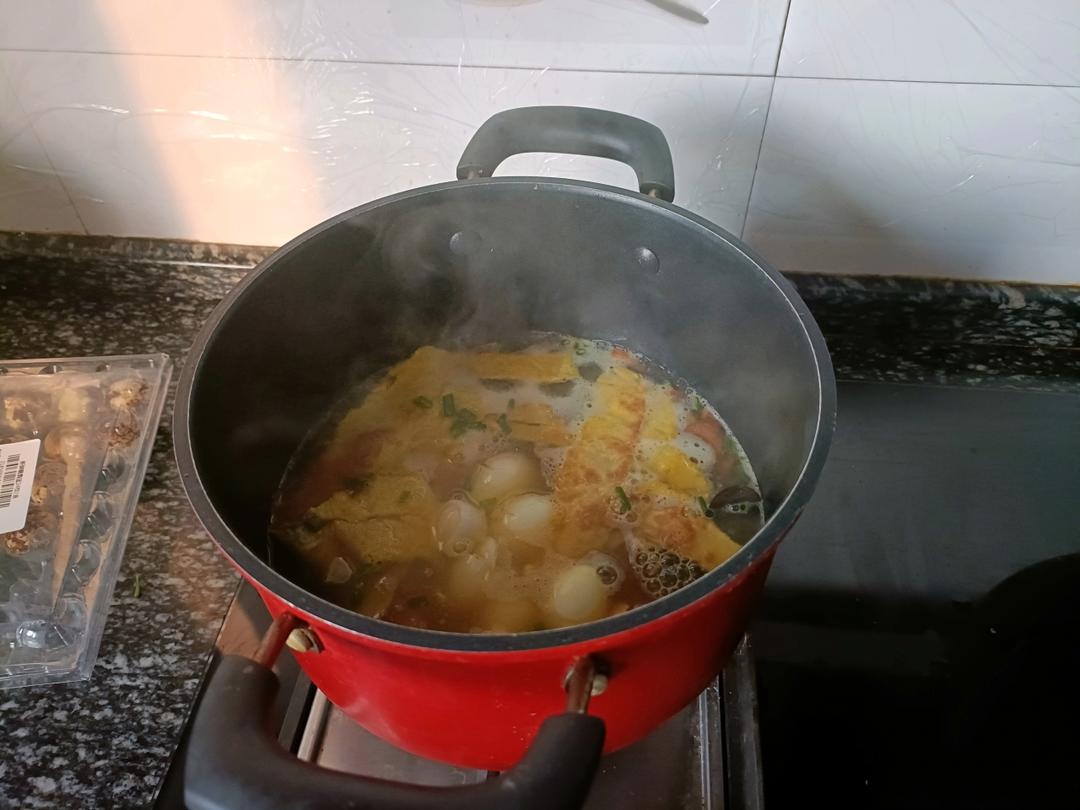 鲜味菌菇汤