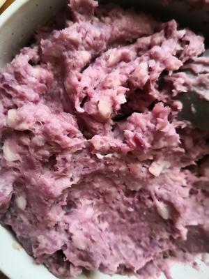 超会拉丝的紫薯鲜奶麻薯冰皮月饼的做法 步骤5