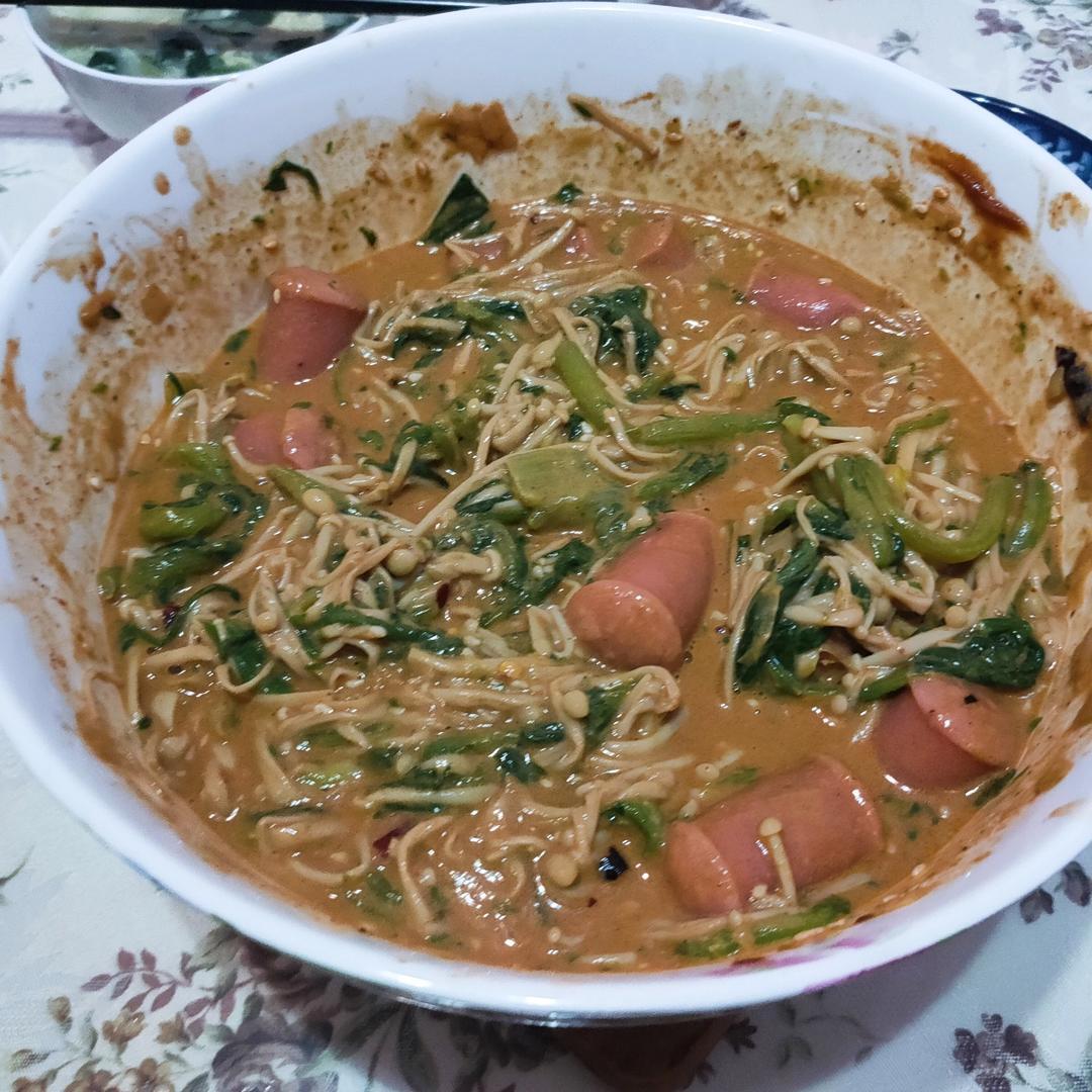 比麻辣烫好吃百倍的麻辣拌，浓郁鲜香麻辣又上瘾