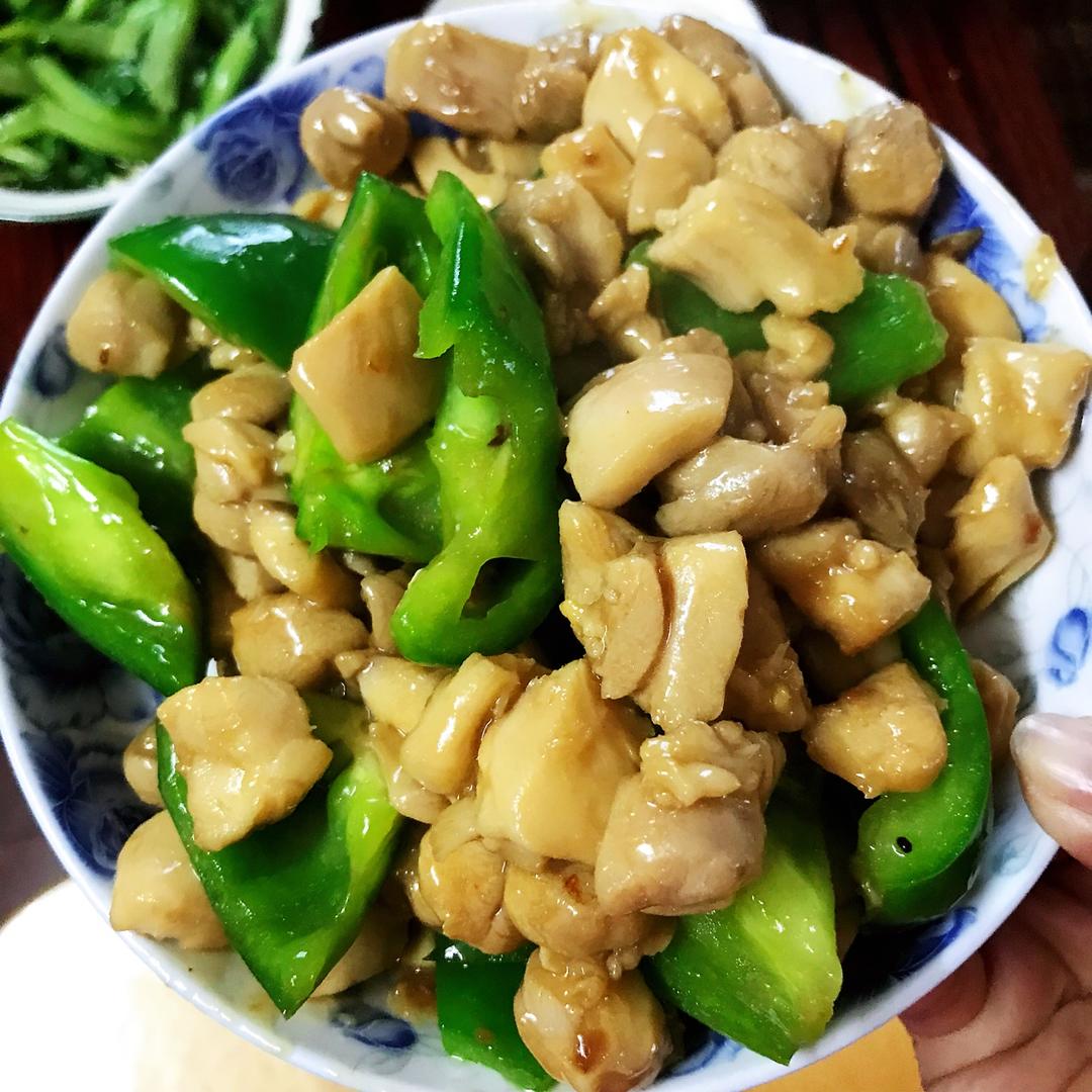 青椒炒鸡腿肉（大厨级别）