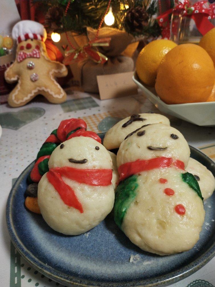 圣诞雪人交头接耳挤挤馒头