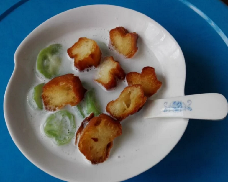 我的天啊，油条还可以这样吃！• 圆满素食（附放心油条做法）