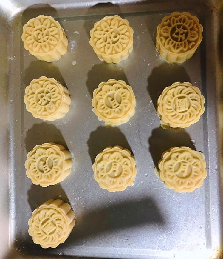 广式蛋黄莲蓉月饼🥮含50g~125g饼皮馅料比例🥮