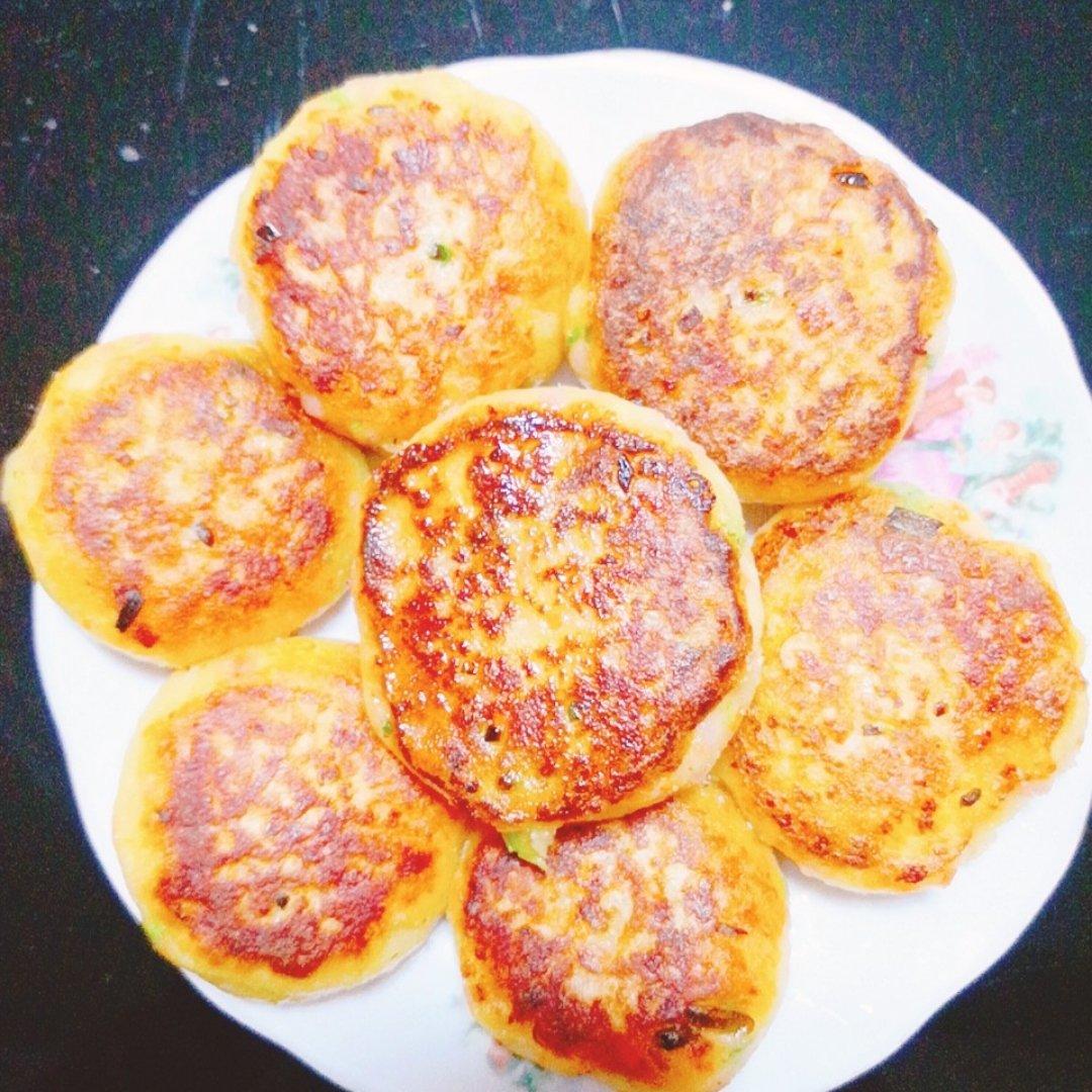 不加一滴水，外酥里嫩的香煎土豆饼❗️