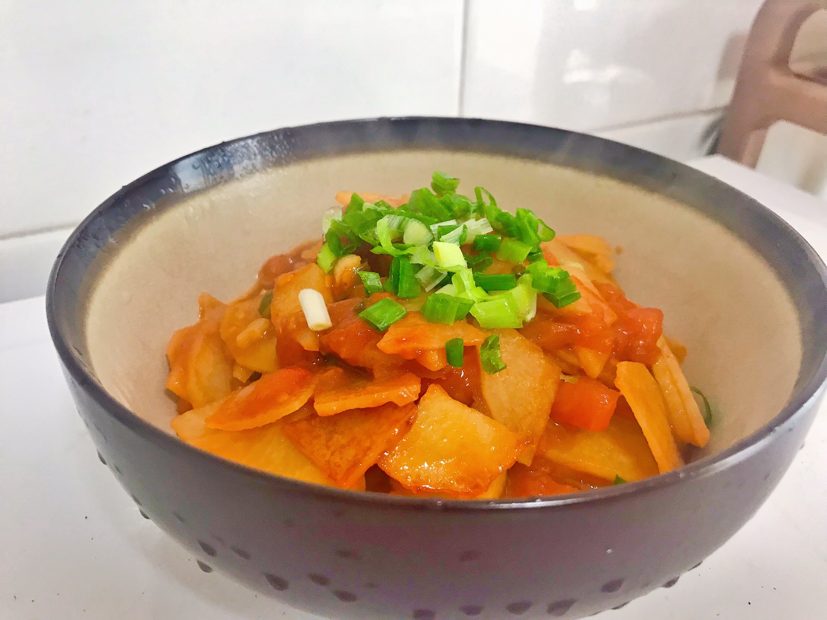 西红柿菜谱2⃣️-浓香番茄土豆片（土豆不粘锅的小窍门）的做法