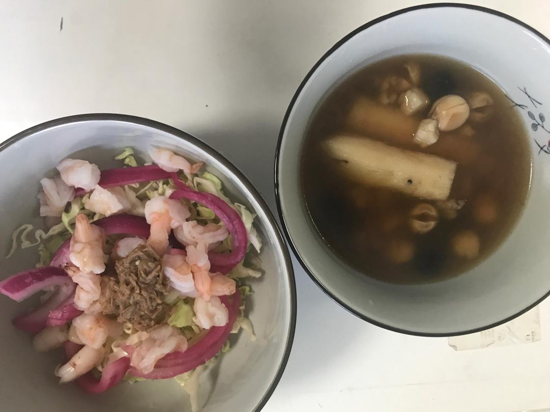 淮山茯苓枣莲牛肉汤