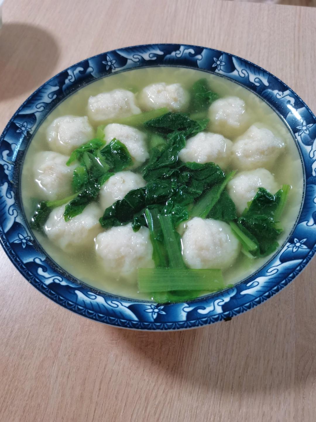 鱼丸小白菜汤
