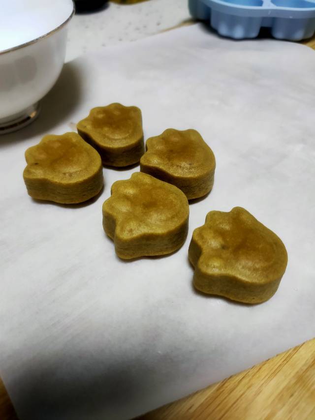 简单易做宝宝辅食｜补铁红枣蒸糕