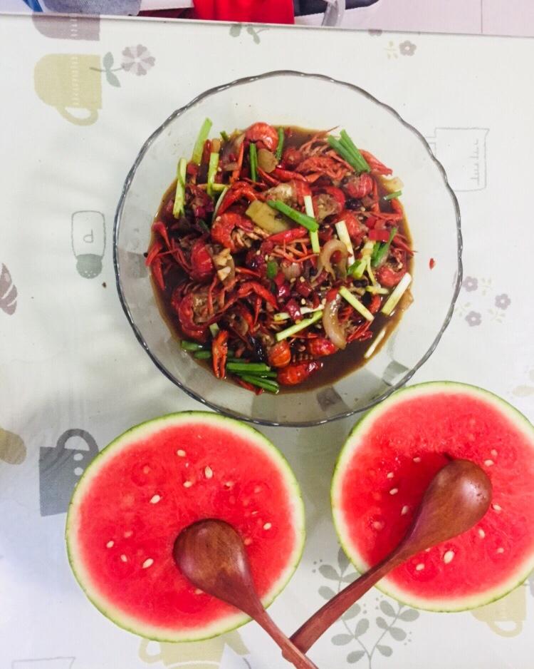 香辣小龙虾-超详细处理干净步骤！