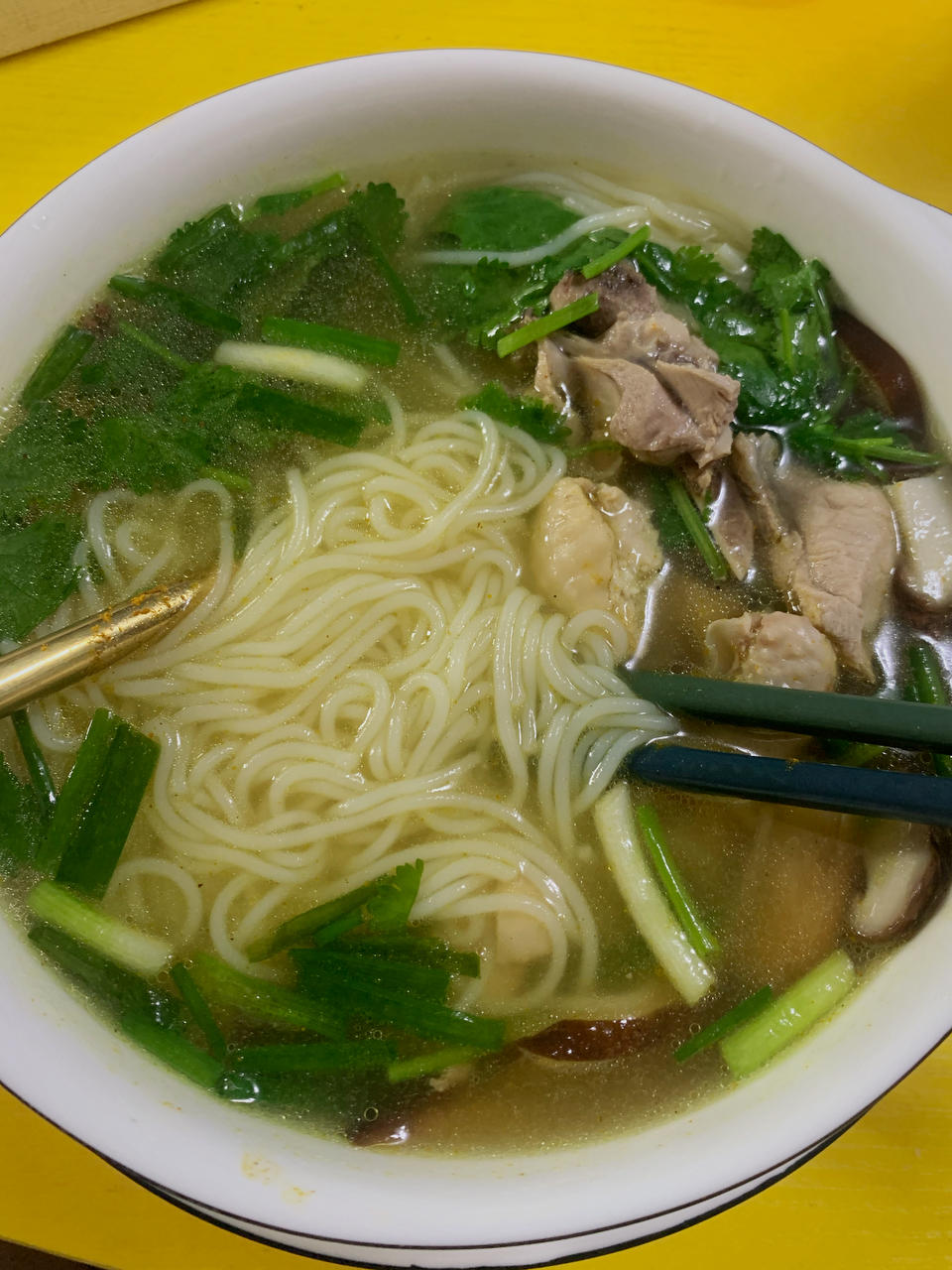 鸡汤米线