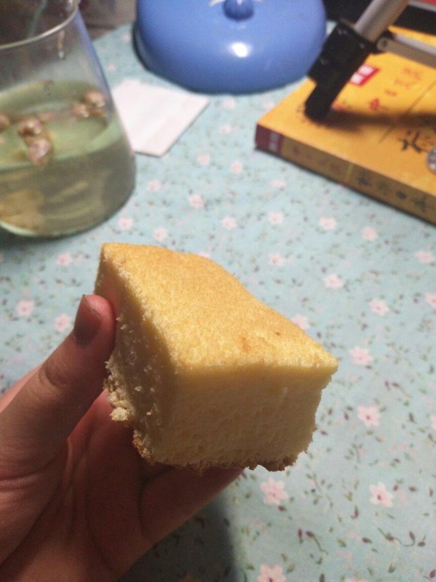 超简单完美戚风蛋糕（6寸2蛋）附打发、翻拌、脱模视频