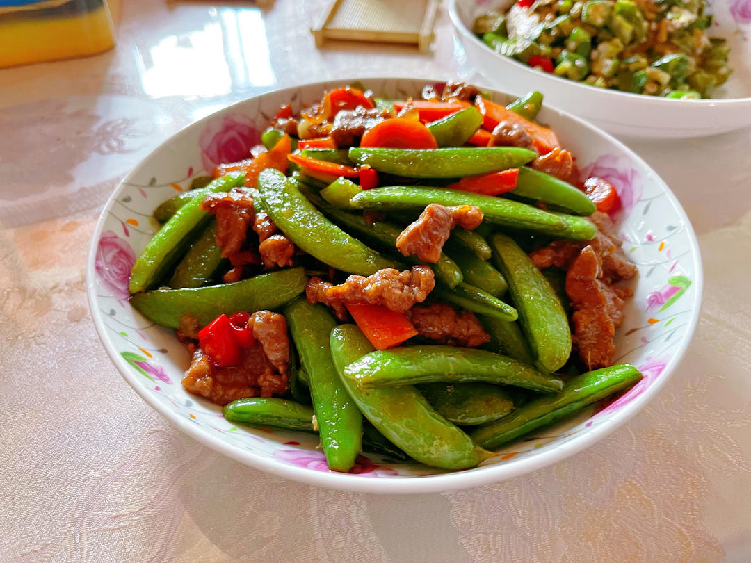 嫩炒牛肉片～～简单快手菜