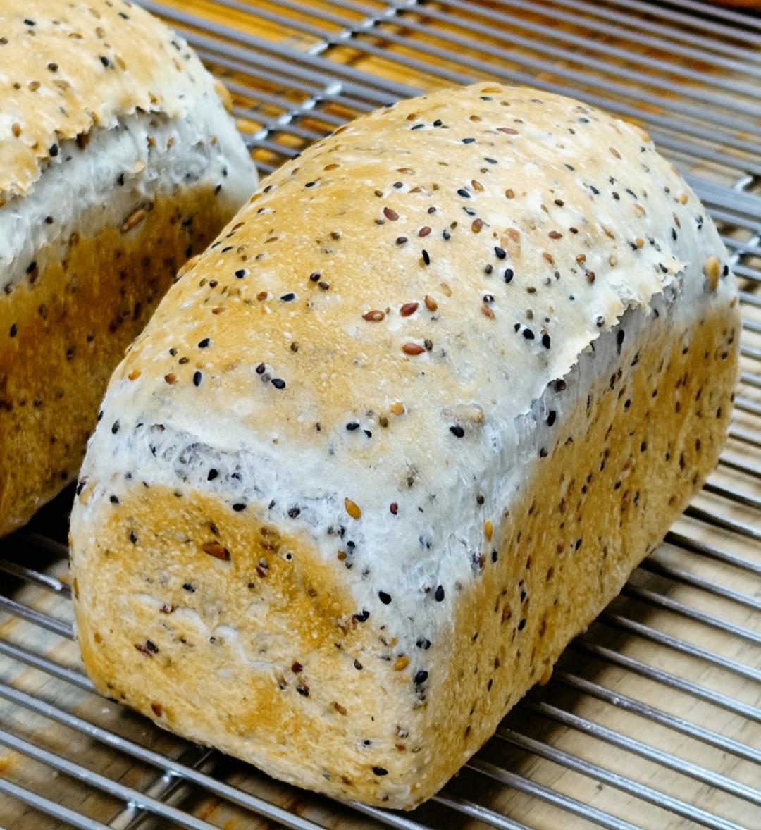 英式脆皮吐司2.0--多谷物主食吐司