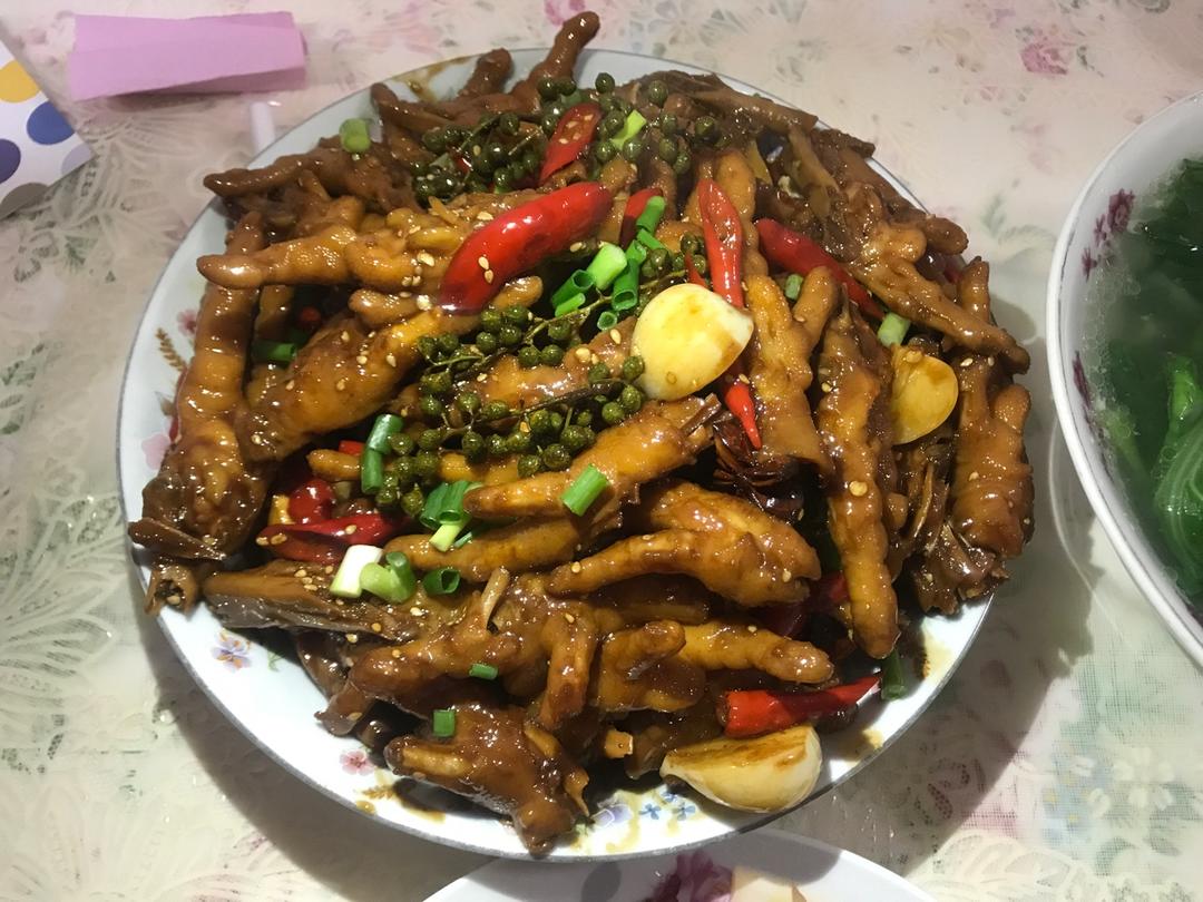 香辣烧鸡爪