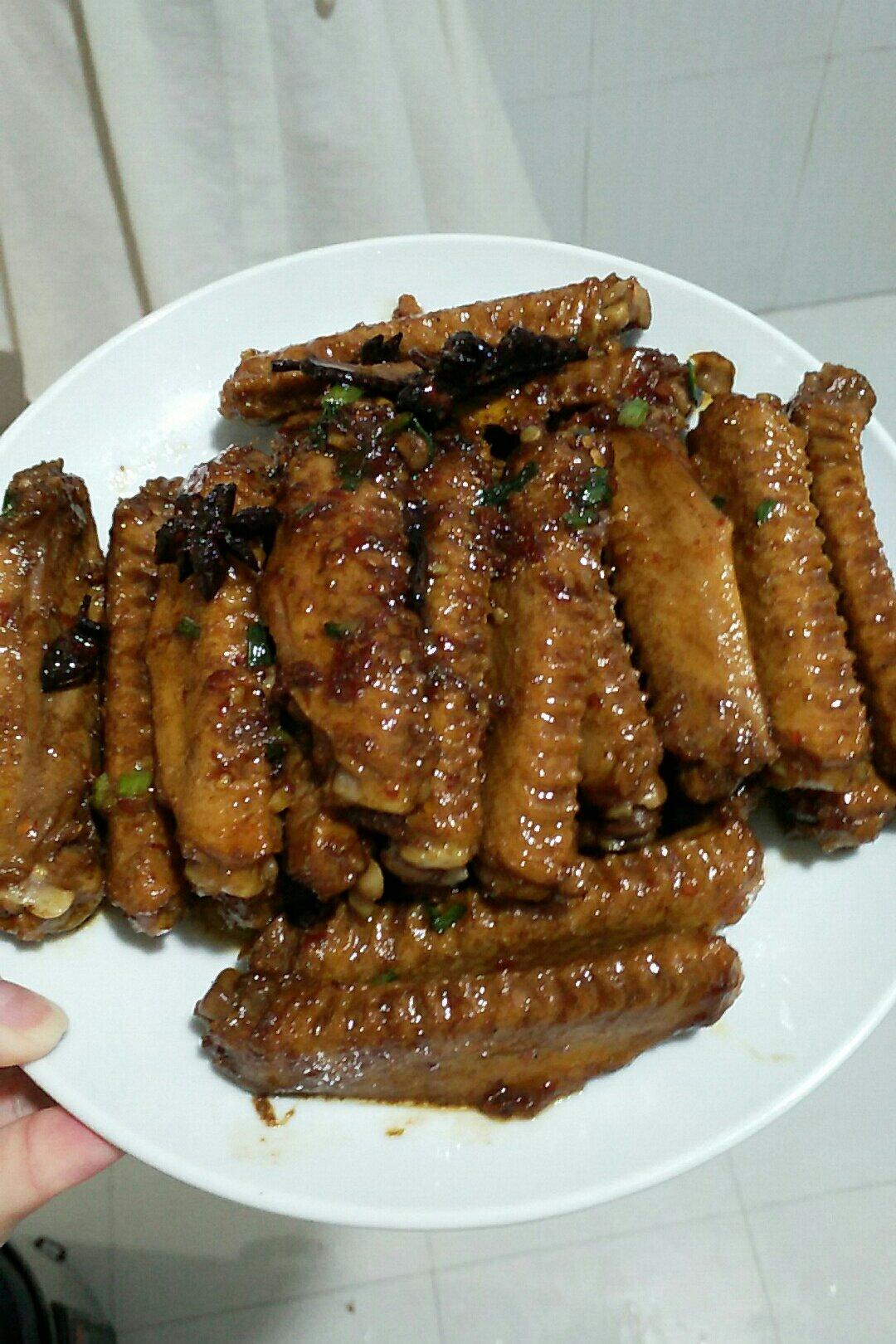 吮指酱香鸭翅