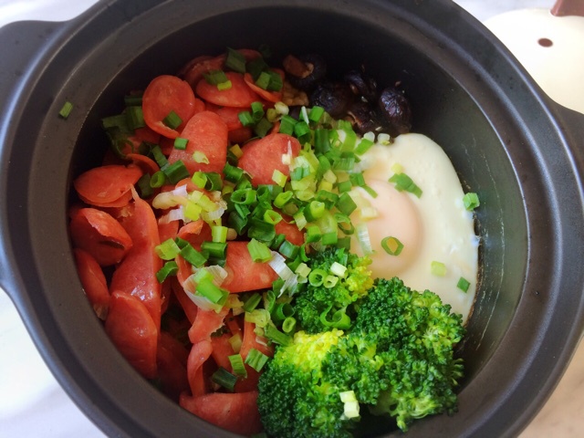 香肠煲仔饭