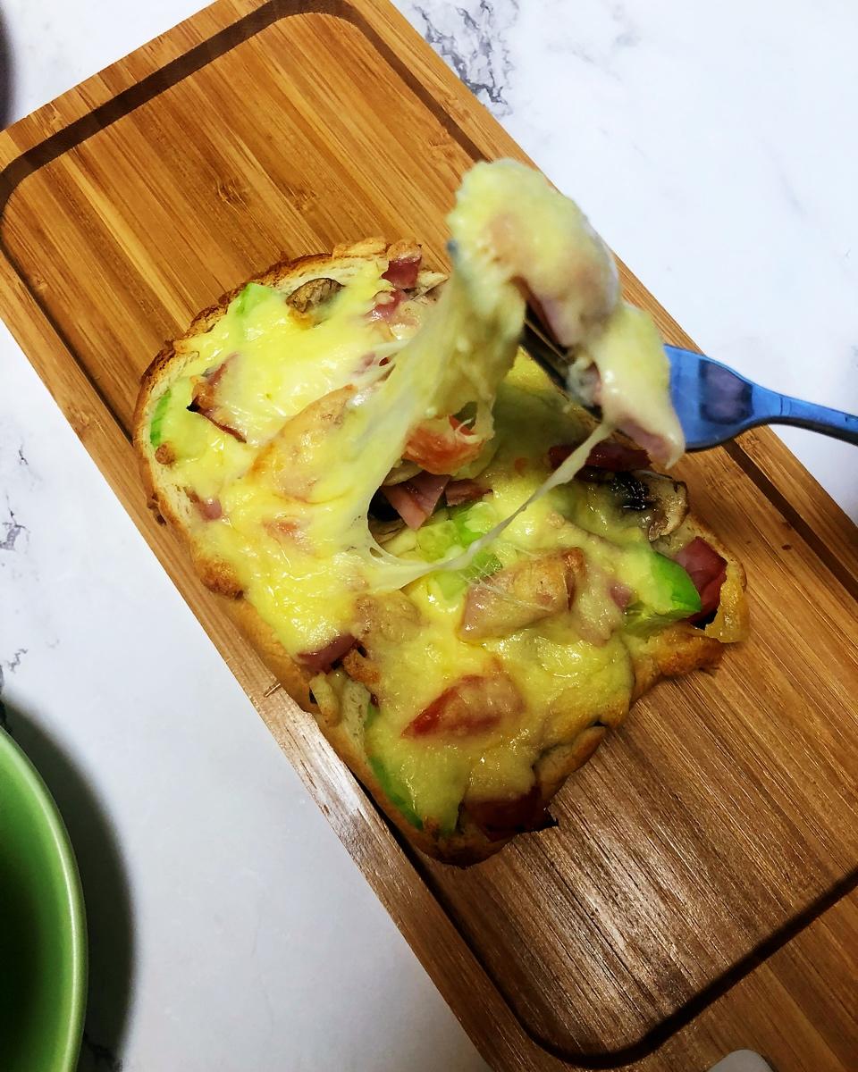 芝士面包片披萨