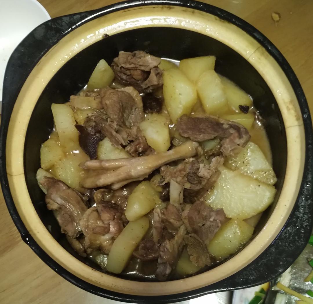 土豆焖鸭肉