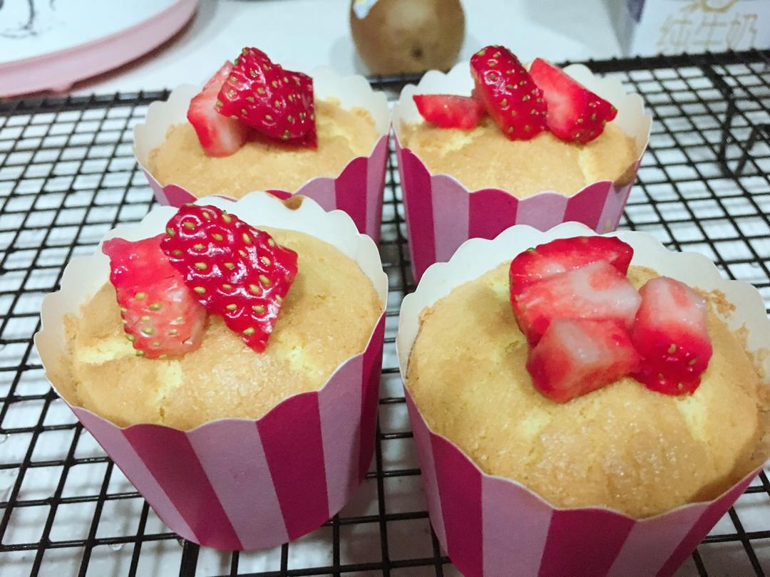 不会回缩的纸杯蛋糕--海氏烤箱定制