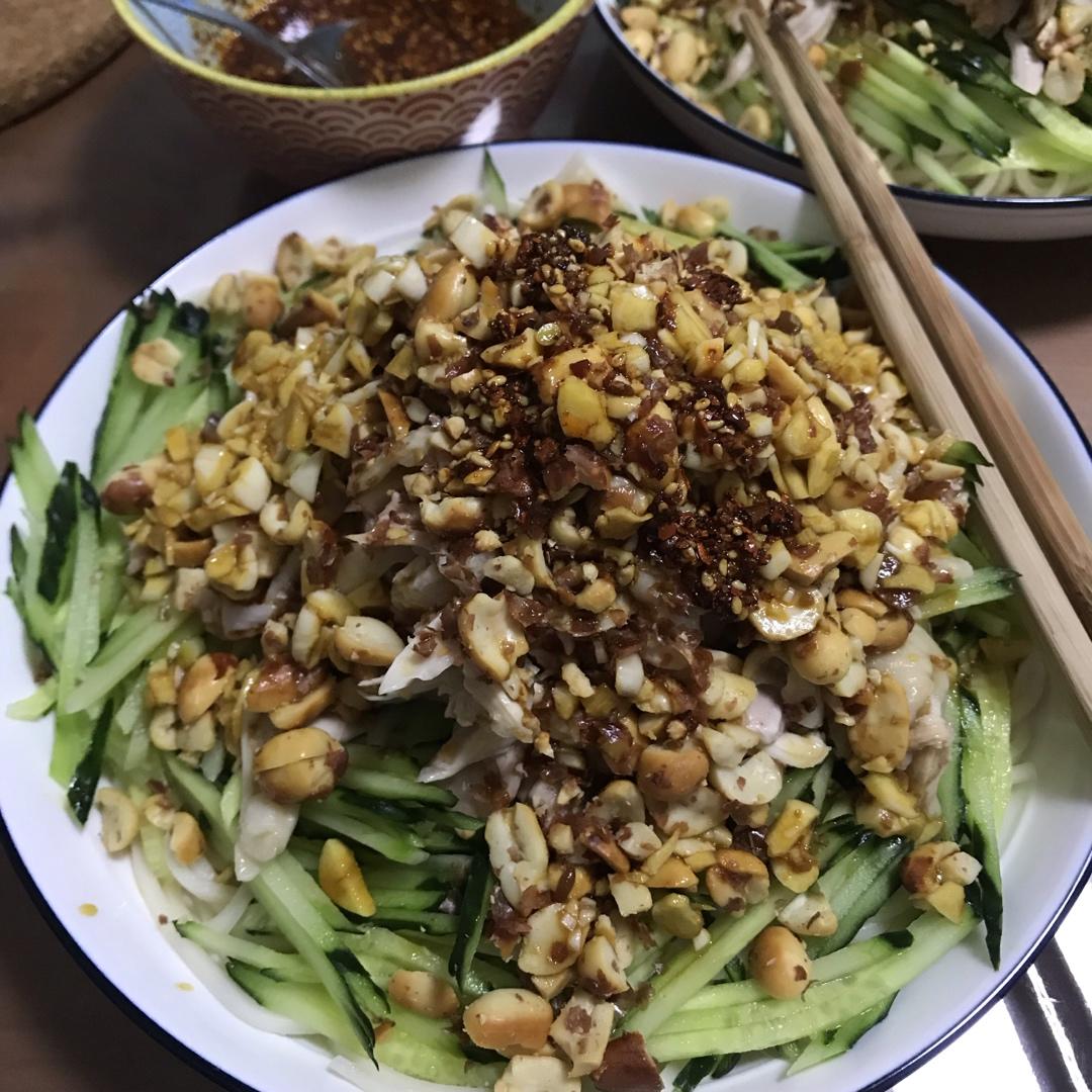 鸡丝凉面