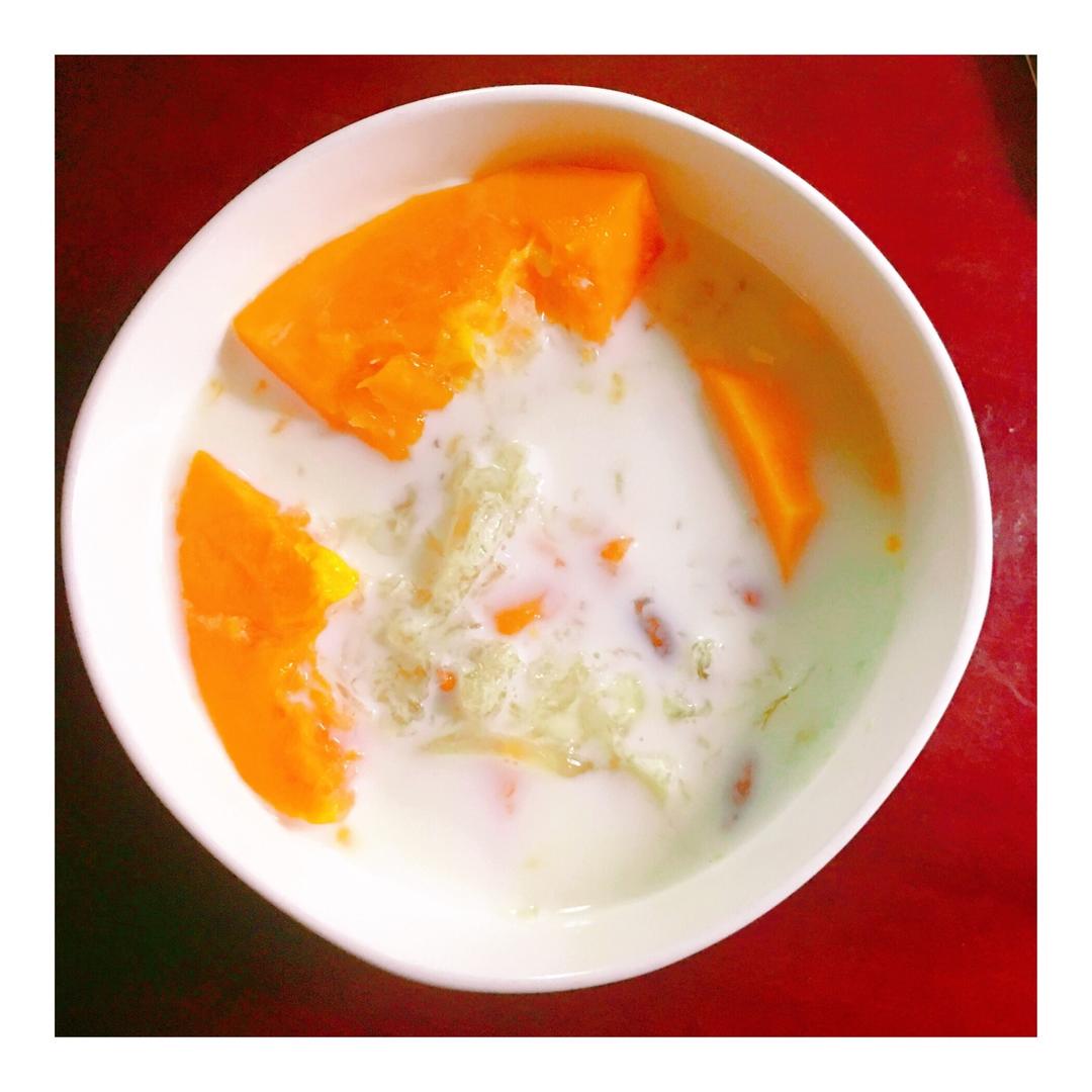 木瓜牛奶炖燕窝