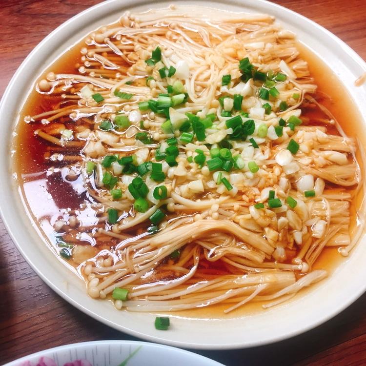 蒜蓉蒸金针菇