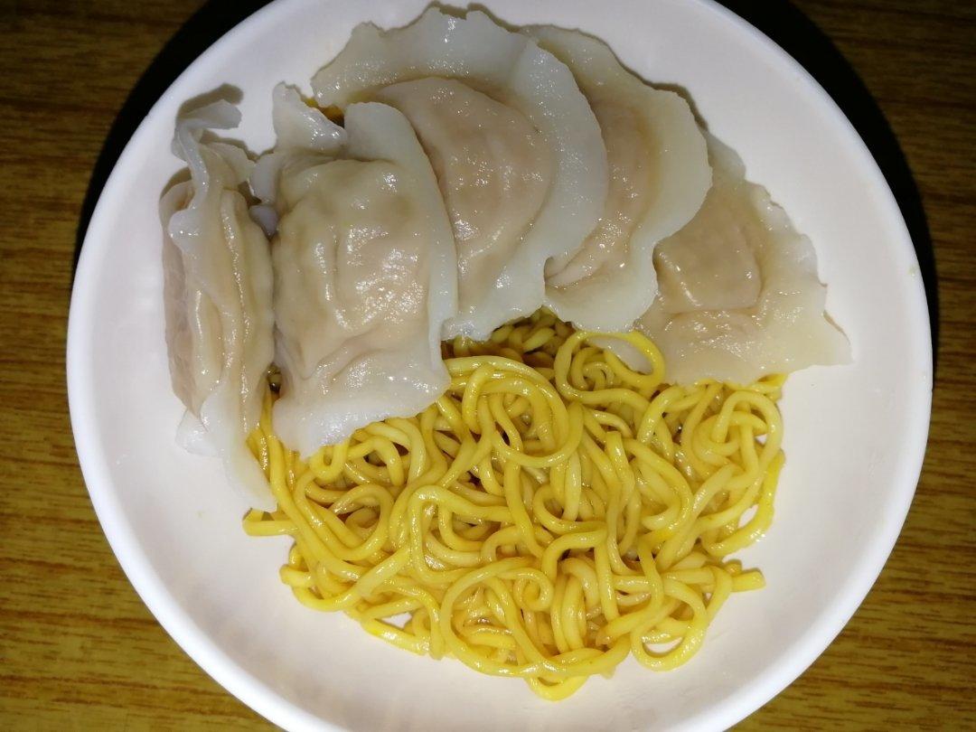 10分钟搞定的一碗葱油拌面