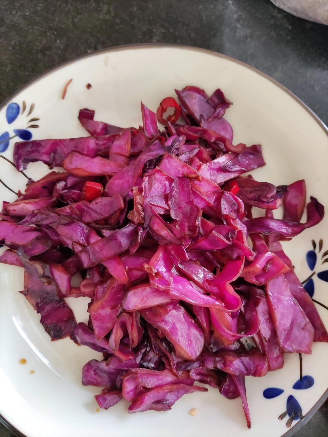 简单易做快手菜  素炒紫甘蓝