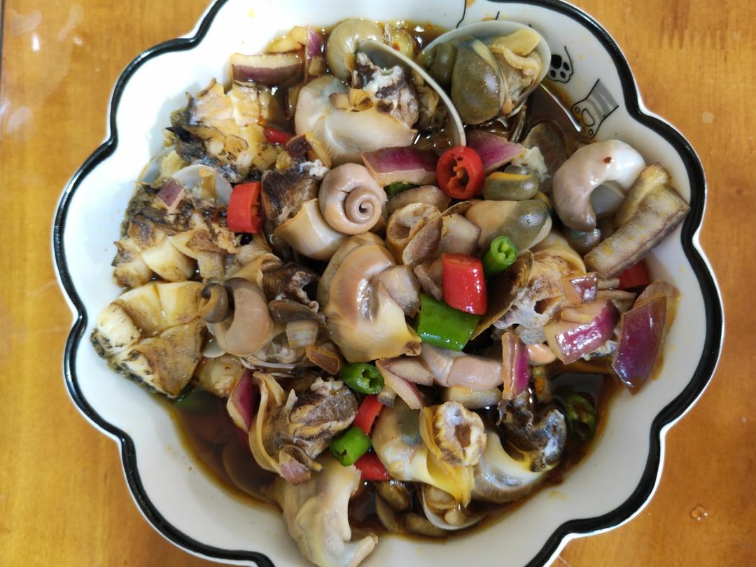 强烈推荐试一下，五星级酒店秘制海鲜捞汁，吃一次就念念不忘