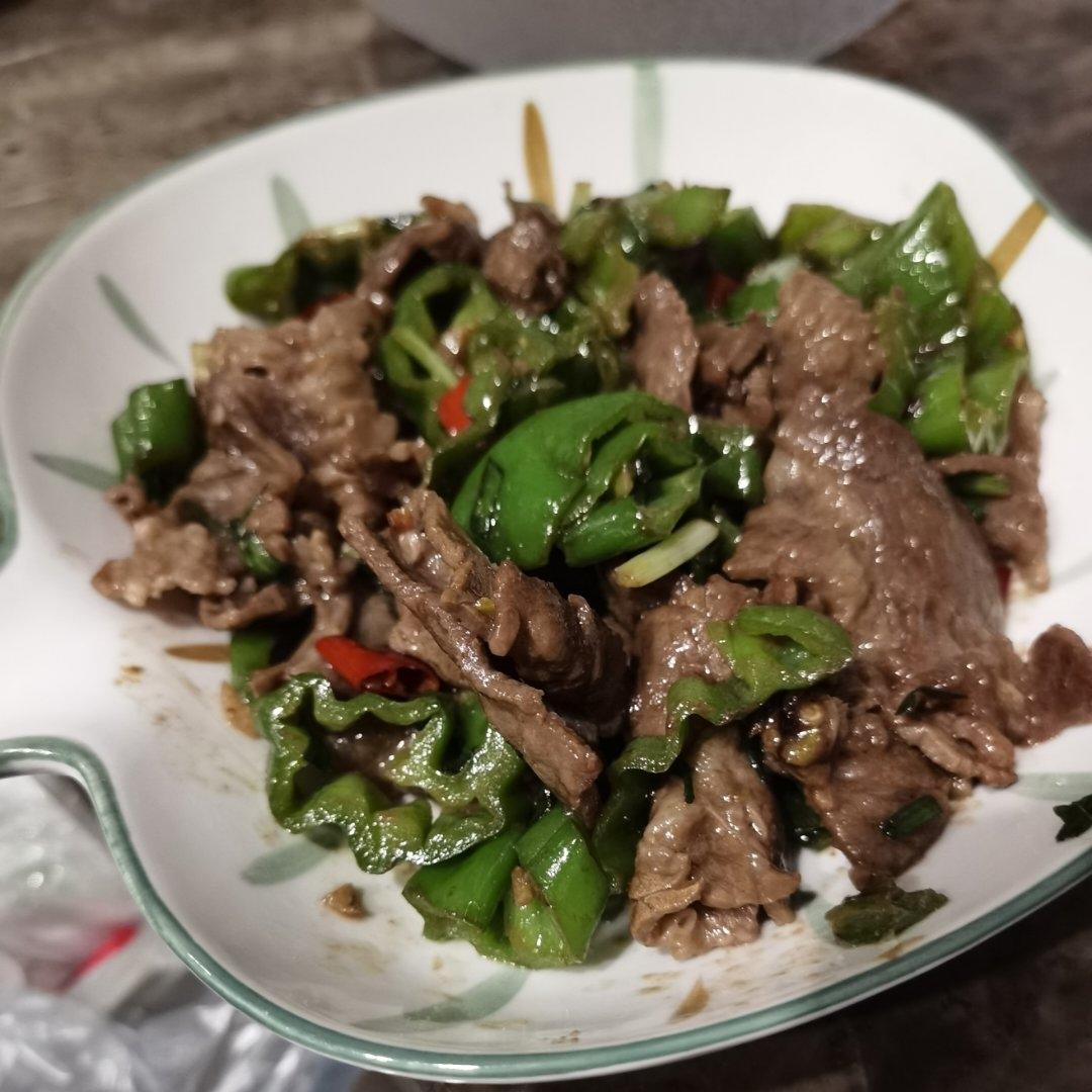 小炒黄牛肉