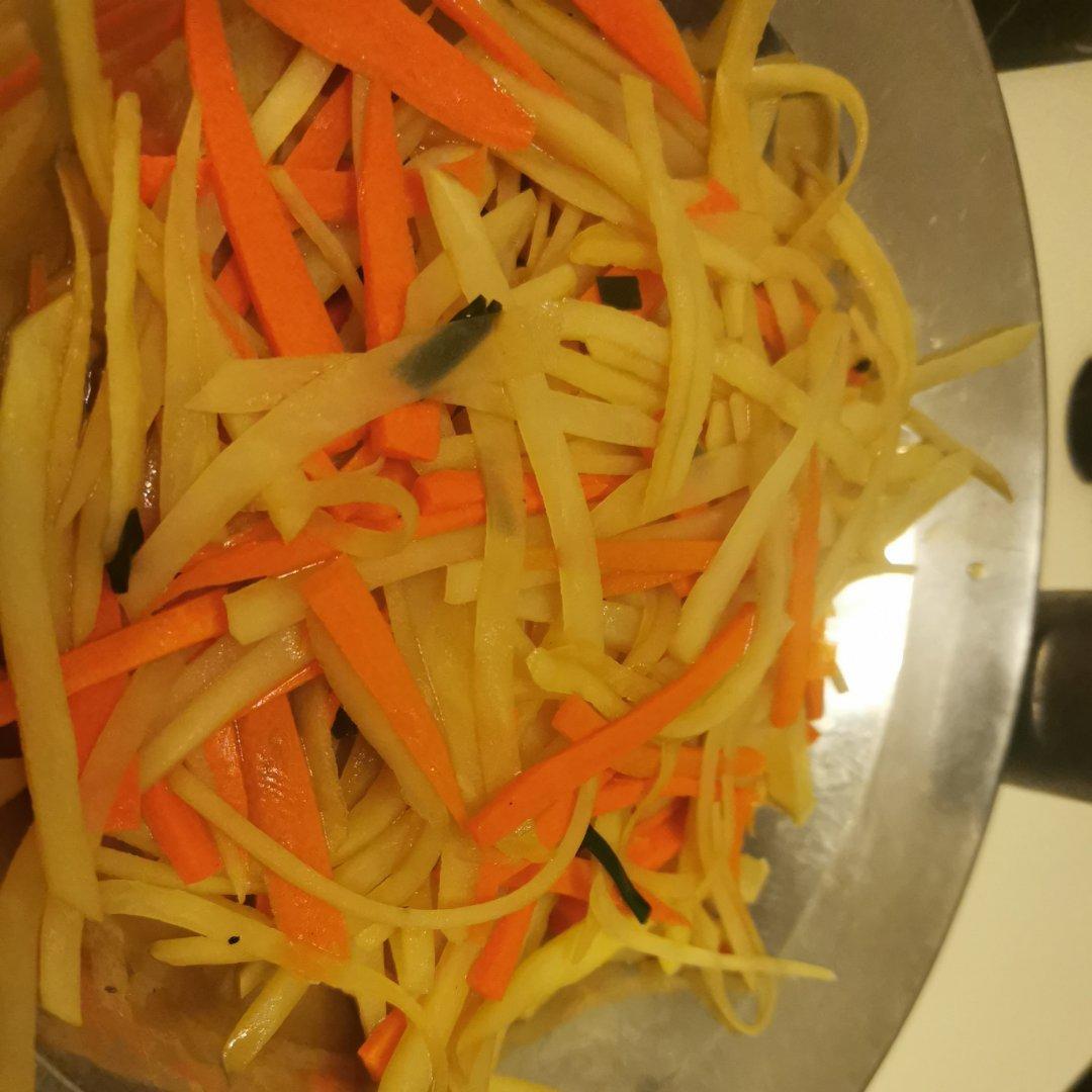 在家也能做出馆子味儿的醋溜/炝炒/酸辣土豆丝（就是那道看似简单，实则步步玄机的土豆丝）