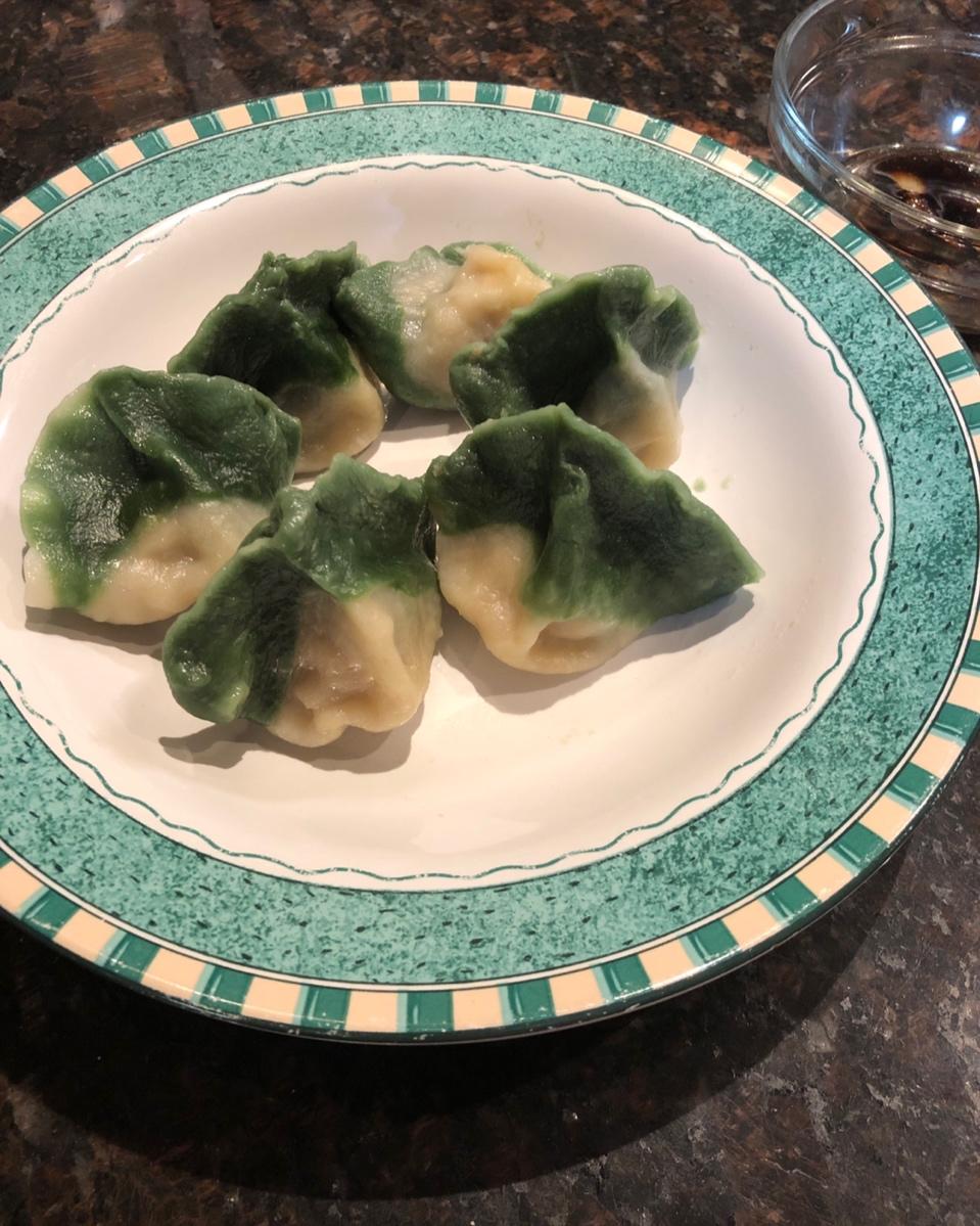翡翠白玉白菜饺子详细版（附翡翠白玉白菜饺子包法，翡翠白玉饺子皮两种制法，面包机和面，翡翠白玉烧卖，各种馅料搭配）