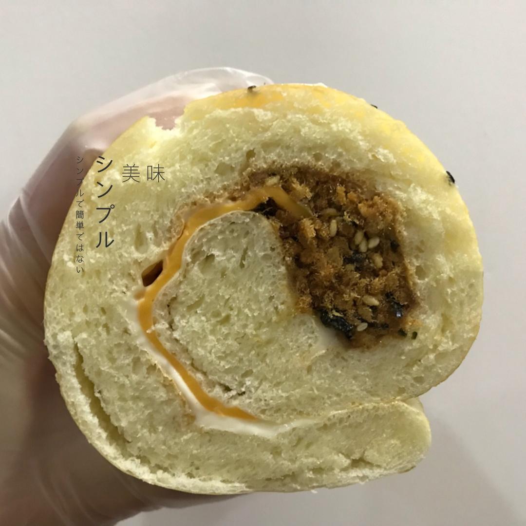 肉松面包卷