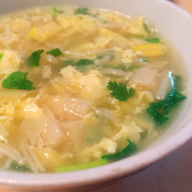 serena很宅做的干贝金针菇蛋花汤