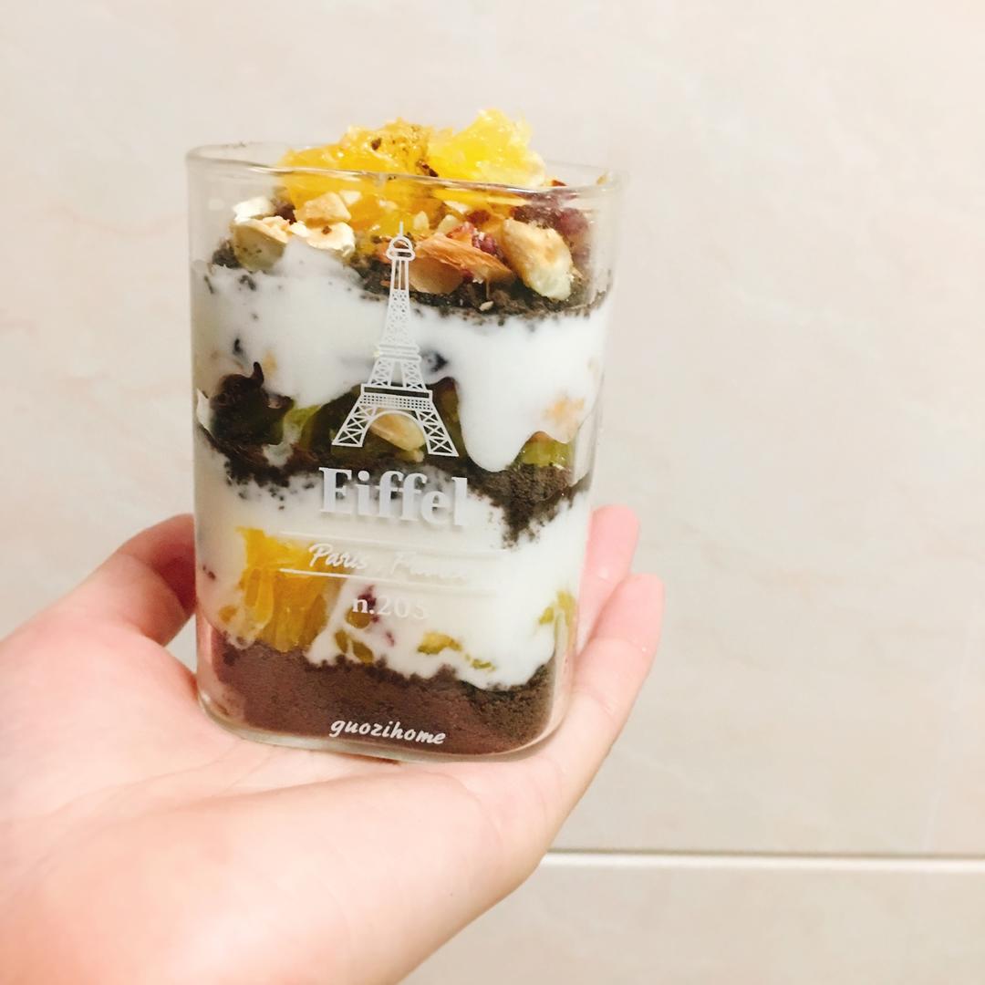 奥利奥酸奶水果杯