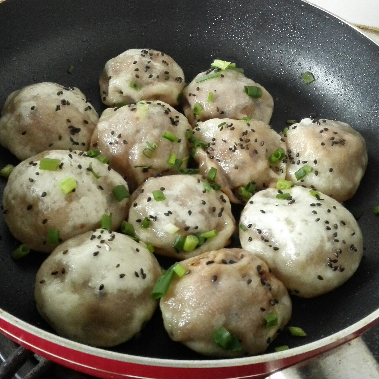 鲜虾猪肉生煎包（一定要看视频哟~）