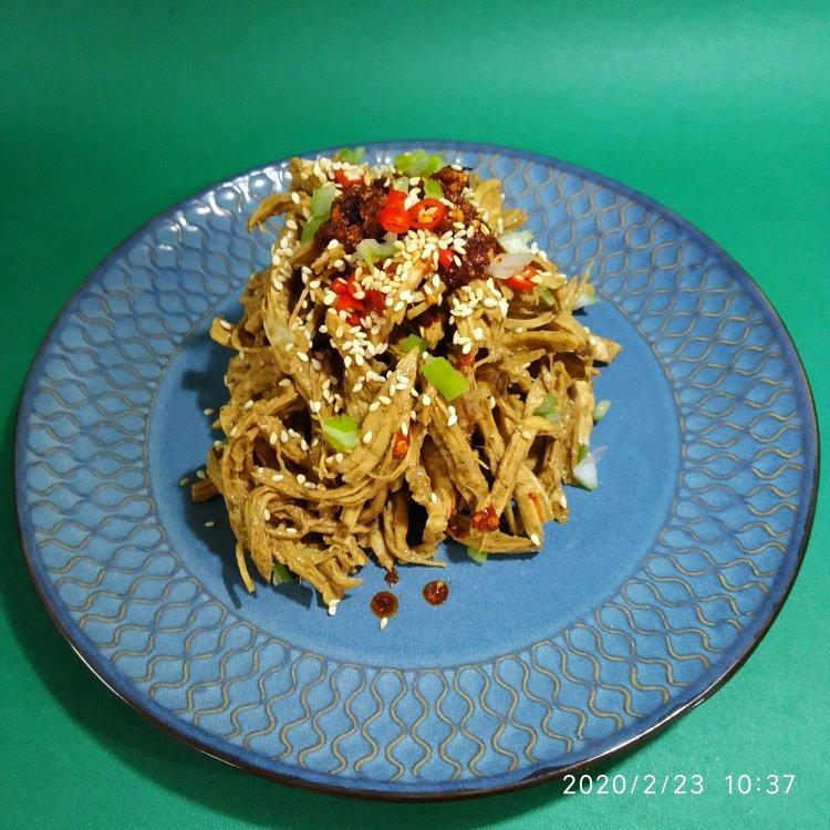 揭秘！一次上瘾的【口水鸡+夺命酱汁】的做法