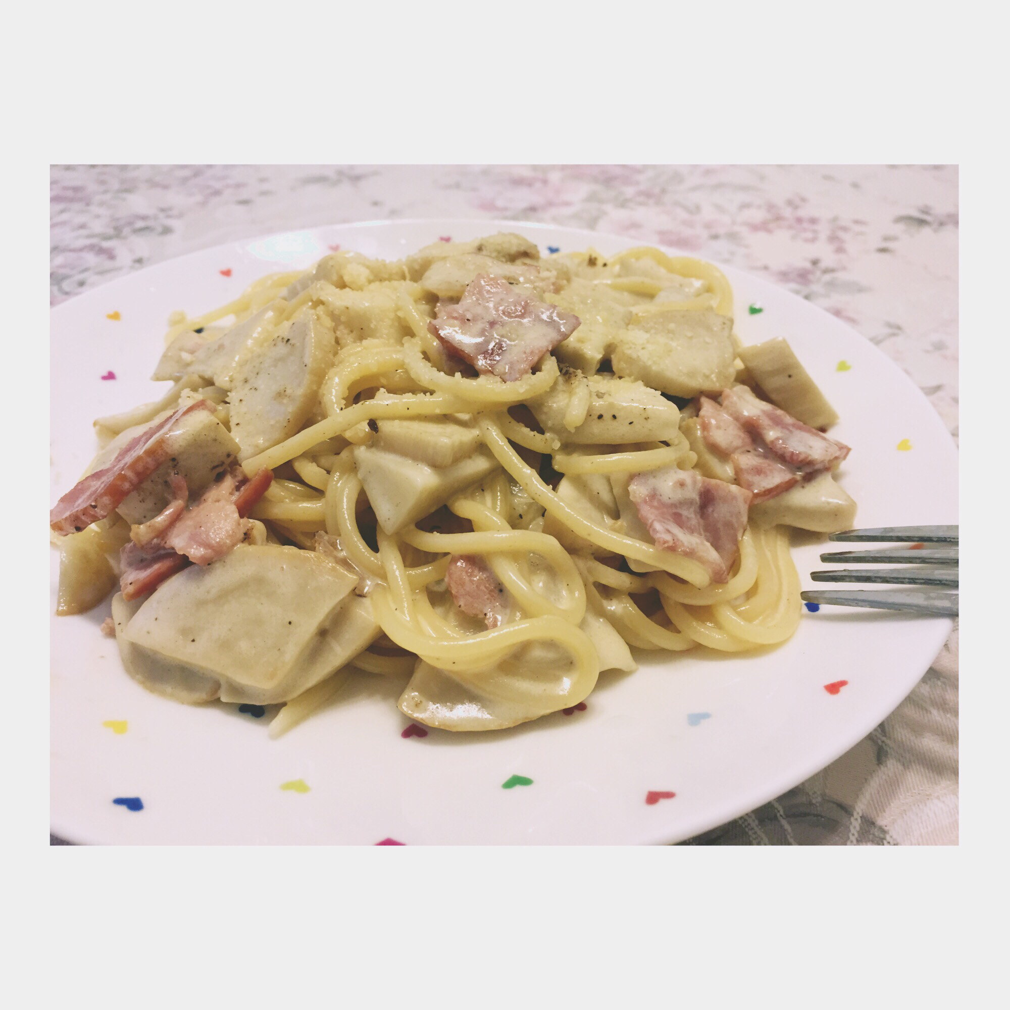 白蘑菇奶油培根意面