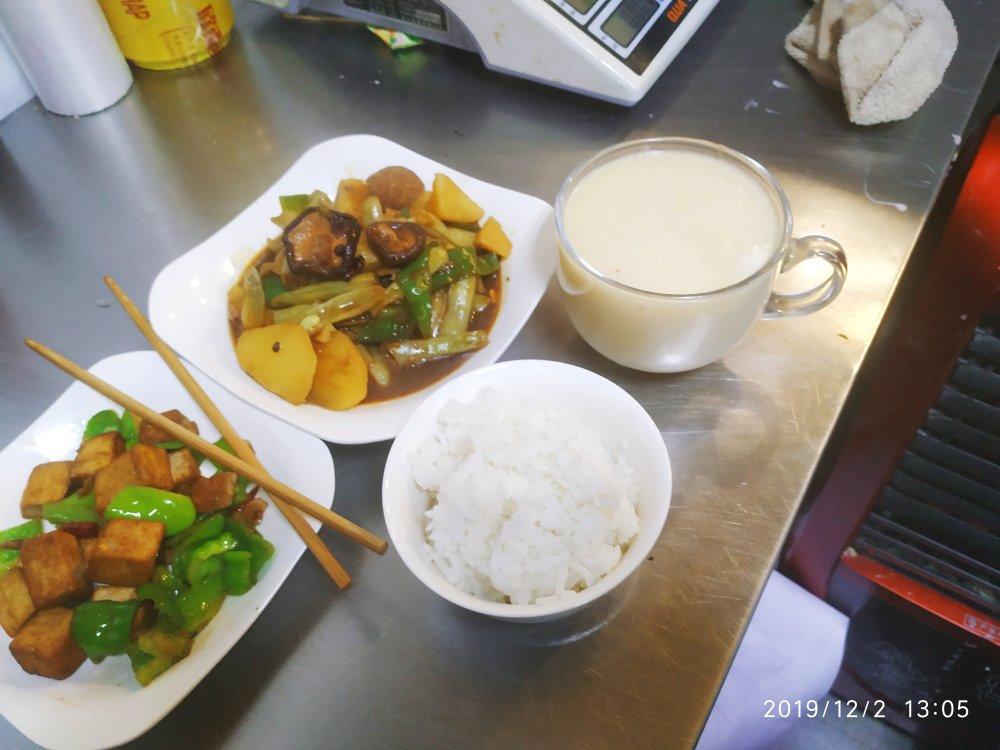土豆焖芸豆