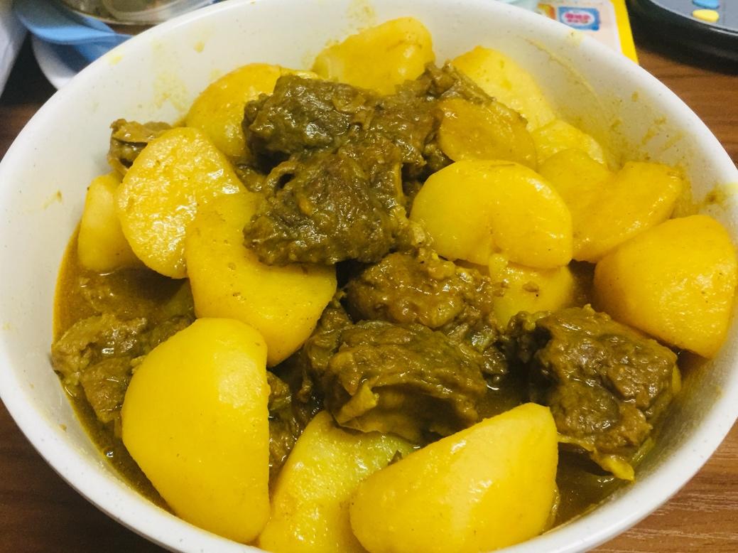 咖哩土豆燉牛肉