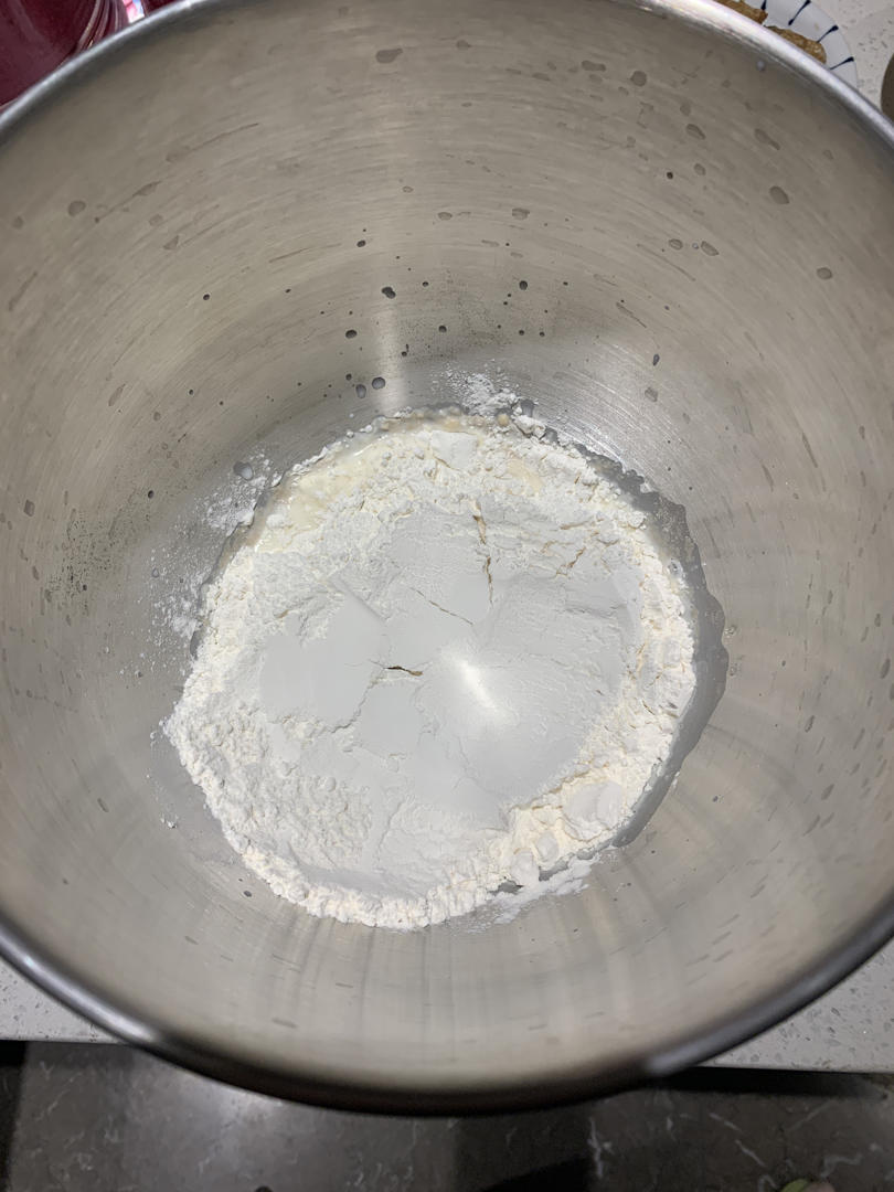 鲜奶液种超熟吐司