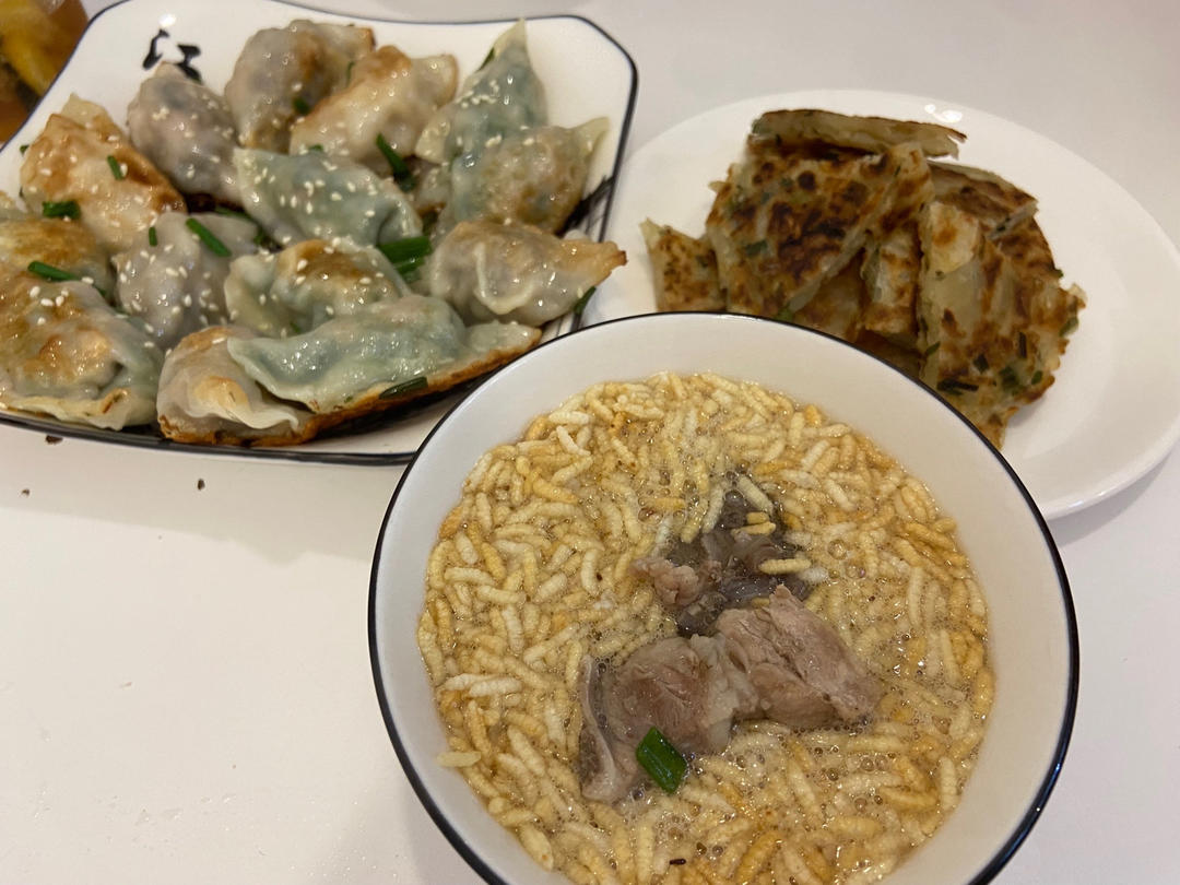 早餐鸡蛋泡炒米-安徽特色小吃