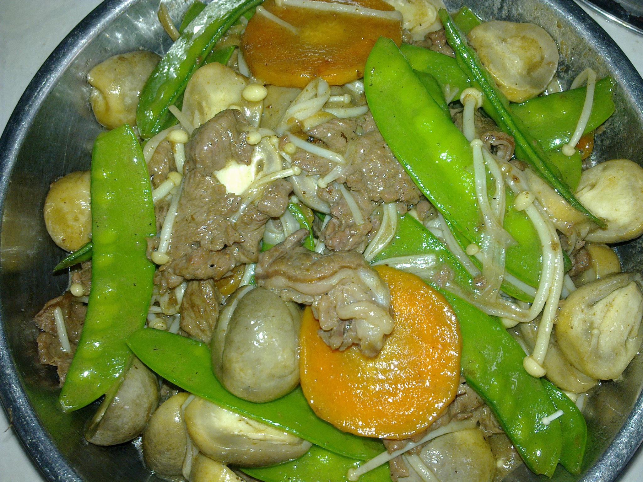 兰豆杂菇炒牛肉的做法